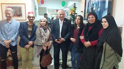     تنظيم احتفالية العام الميلادي الجديد للطلاب الوافدين الدارسين في المركز الثقافي المصري لتعليم اللغة العربية 