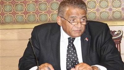 ابراهيم شاهين يصدم المعلمين بشأن الزيادة فى المرتبات