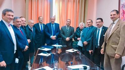 جامعة جنوب الوادى تشارك فى اجتماع اللجنة العليا لمحو الأمية بالمجلس الأعلى للجامعات