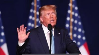 عاجل| ترامب يجتمع بفريقة الأمني للرد علي صواريخ إيران