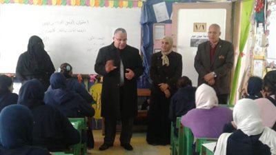 مدير تعليم الإسماعيلية يتابع لجان امتحانات نقل الاعدادية 