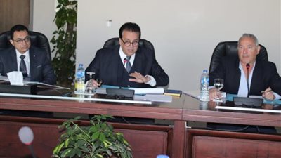وزير التعليم العالي يترأس اجتماع مجلس أمناء مدينة زويل للعلوم والتكنولوجيا 