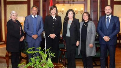 وزيرة الهجرة تلتقي المدير الإقليمي لبرنامج الأغذية العالمي لبحث سبل التعاون في مكافحة الهجرة غير الشرعية