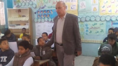 وكيل تعليم  الأقصر يتابع لجان الامتحانات