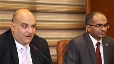 نائب وزير الإسكان يتابع مشروعات المياه والصرف التى تنفذها الهيئة القومية لمياه الشرب والصرف الصحى