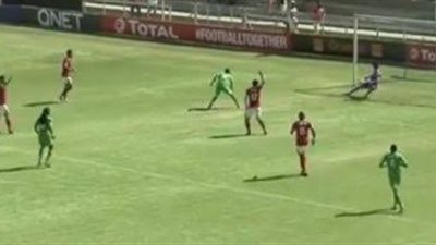 الاهلى يخيب امال جماهيره بالتعادل امام بلاتنيوم