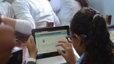 التعليم تحدد المستندات المطلوبة لاستلام التابلت لاولى ثانوى 2020/2019
