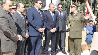 بمناسبة الذكرى الـ ٦8 لعيد الشرطة.. محافظ سوهاج ومدير الأمن المستشار العسكرى وأكاليل الزهور على النصب التذكاري لشهداء الشرطة