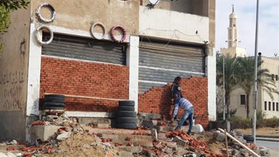 لتحويل النشاط من سكنى إلى تجارى.. جهاز مدينة القاهرة الجديدة يسترد 3 وحدات مخالفة بالتجمع الخامس