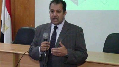 انطلاق فعاليات التدريب على معايير جائزة التميز الحكومي بجامعة جنوب الوادي