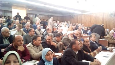 بالصور.. بدء اختيار رؤساء اللجان والمراقبين الاوائل للثانوية العامة  