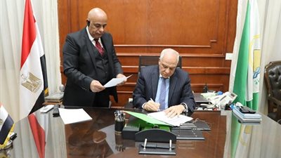 محافظ الجيزة يعتمد نتيجة الشهادة الاعدادية بنسبة نجاح ٧٢.٨٢% 