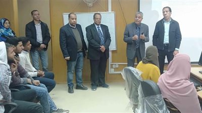 منحة اساسيات معالج النصوص لأوائل طلاب جامعة جنوب الوادي