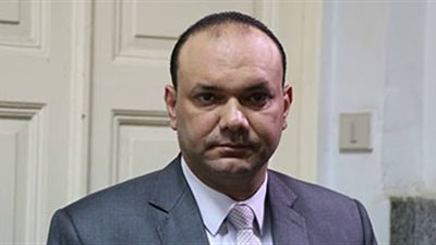 برلمانى يطالب بتأجيل انطلاق الدراسة فى الترم الثانى لمدة اسبوعين