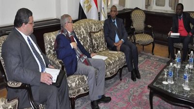 نائب الوزير للتعليم الفني يلتقي سفير جيبوتي لمناقشة سبل التعاون