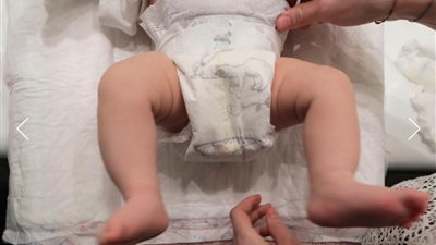 ينصح باستخدام الكافولة.. ابوالنصر: الحفاضات تصيب الاطفال بالسرطان وتدمر الذكورة والانوثة