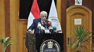 أهم الأخبار| 4 قرارت تعليميه هامه تسعد جموع المعلمين مع انطلاق الفصل الدراسى الثانى.. هاني أباظة: ملف المعلمين من سيئ إلى أسوء الشباب يتسول رضا الوزاره.. بيانا هاما لـ