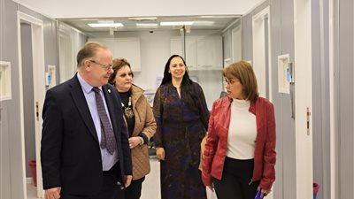 سفير أيرلندا بالقاهرة يشيد بإمكانيات الجامعة البريطانية.. ويؤكد إمتلاك مصر لفرص إستثمارية واعدة