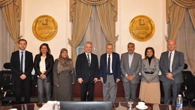 نائب الوزير للتعليم الفنى يناقش دعم تطوير التعليم الفنى مع مدير المؤسسة الأوروبية للتدريب 