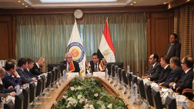 بالصور.. وزير التعليم العالي يلتقي نظيره البيلاروسي لبحث سبل التعاون العلمي والثقافي المشترك