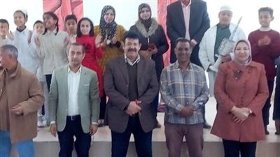 مدير الأنشطة بالوزارة يشهد مسابقة مسرح المناهج والتربية الخاصة بتعليم الأقصر