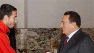 ابوتريكة ينعى الرئيس الراحل حسنى مبارك