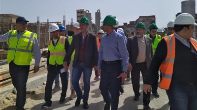 نائب وزير الإسكان يتفقد مشروعات صرف صحي الإسكندرية