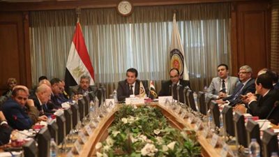 الاعلى للجامعات يصدر خطابا عاجلا بعد انتشار فيروس كورونا.. مستند