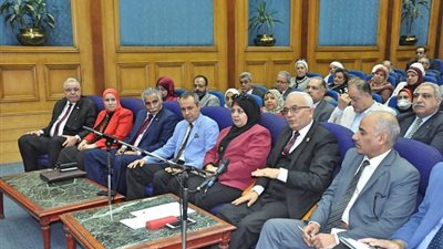 التفاصيل الكاملة لاجتماع رضا حجازى مع مديرى المديريات بشأن ترقيات المعلمين