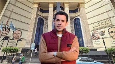 الصايم يحذر: 70 تلميذا فى الفصل.. ومئات الطلاب فى مدرجات الجامعة.. يطالب بتعليق الدراسة فى المدارس والجامعات قبل فوات الاوان