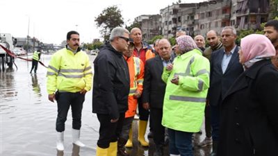 رئيس الشركة القابضة للمياه يتابع تعامل الشركات مع الأمطار الغزيرة فى جولة بـ3 محافظات