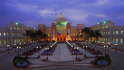 الجامعة البريطانية تطالب بعدم الإنسياق وراء الشائعات والتعامل مع البيانات الرسمية فقط فيما يخص 