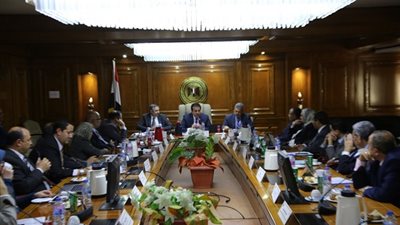 وزير التعليم العالى والبحث العلمى يرأس اجتماع مجلس المراكز والمعاهد والهيئات البحثية