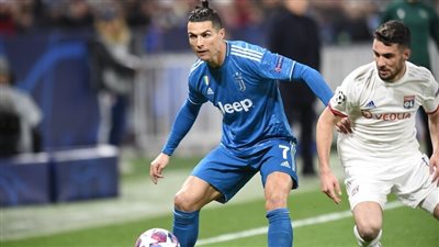 أبو هشيمة يكشف حقيقة إصابة كريستيانو رونالدو بفيروس كورونا.. فيديو