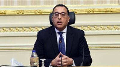 عاجل| مجلس الوزراء : منح إجازات مدفوعة الأجر للموظفين والعاملين الذين ينتقلون من محافظة لأخرى