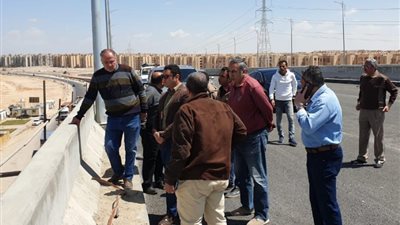 نائب وزير الإسكان يتفقد المحاور والطرق الرئيسية والكبارى بمدينة 6 أكتوبر