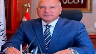 كامل الوزير يعترض على وائل الإبراشي: «مش مقبول تطلع صورة قديمة للمترو وهو مزدحم»