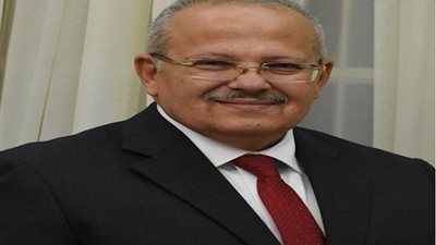 رئيس جامعة القاهرة : احالة المتسببين فى واقعة اصابة 15 طبيبا وممرضا بفيروس كورونا للتحقيق