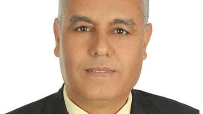 رئيس جامعة جنوب الوادي يلتقي بمديري العموم بإدارات الجامعة