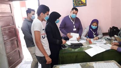 محافـظ المنوفية : تسليم 24 ألف شريحة تابلت لطلاب الصف الأول الثانوى 