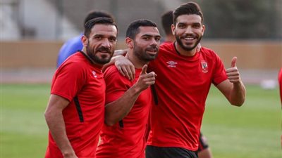 عاجل| على معلول يتسبب فى رحيل احمد فتحى عن الاهلى