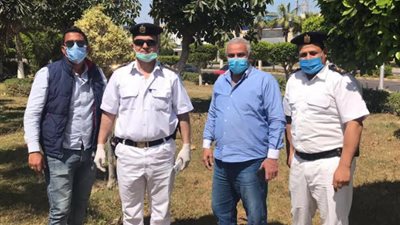 رئيس جهاز مدينة برج العرب الجديدة والقيادات الشرطية يطمئنون على إغلاق الحدائق والمتنزهات وعدم وجود تجمعات