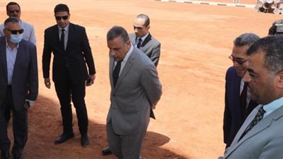 محافظ سوهاج يتفقد مدرسة الكوثر الرسمية للغات تمهيدا لإفتتاحها العام القادم 