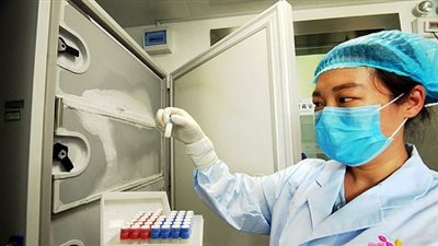 الصين تزف بشرى سارة بشأن موعد طرح لقاح كورونا الجديد