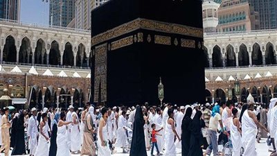 السعودية تزف بشرى سارة بشأن عودة الطواف حول الكعبة