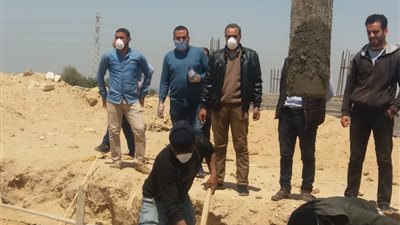 رئيس جهاز مدينة الفيوم الجديدة يتفقد سير العمل بمواقع الإسكان الاجتماعى بالمدينة