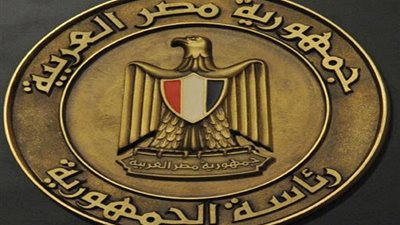 نشطاء التعليم يطالبون بتدخل الرئاسة لوقف مسلسل المزايدة على رواتب المعلمين