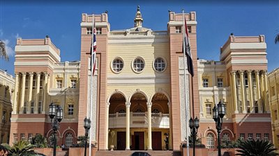 آداب الجامعة البريطانية تطلق مبادرة لرعاية الطلاب نفسيا 