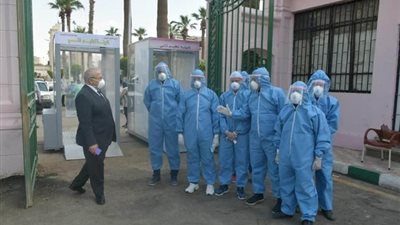 وزير التعليم العالي يطمئن على جاهزية المدن الجامعية لاستقبال المصريين العائدين من الخارج