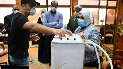 جهاز تنفس صناعي احدث ابتكارات باحثي بجامعة قناة السويس